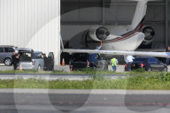 PEOPLE - Die Kardashians landen in Van Nuys nach ihrem Besuch von Khloe und Baby True Thompson in Cleveland