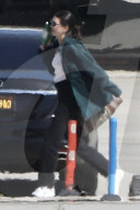 PEOPLE - Die Kardashians landen in Van Nuys nach ihrem Besuch von Khloe und Baby True Thompson in Cleveland