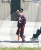 PEOPLE - Die Kardashians landen in Van Nuys nach ihrem Besuch von Khloe und Baby True Thompson in Cleveland