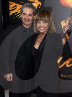 PEOPLE - 'Tina - The Tina Turner Musical' Premiere in London: Tina Turner mit Erwin Bach