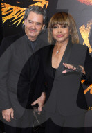 PEOPLE - 'Tina - The Tina Turner Musical' Premiere in London: Tina Turner mit Erwin Bach