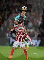 PEOPLE - Drohender Abstieg: Xherdan Shaqiri ist bei Stoke City frustriert