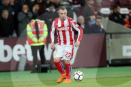 PEOPLE - Drohender Abstieg: Xherdan Shaqiri ist bei Stoke City frustriert