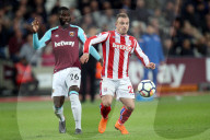 PEOPLE - Drohender Abstieg: Xherdan Shaqiri ist bei Stoke City frustriert