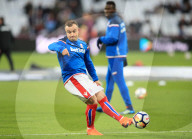 PEOPLE - Drohender Abstieg: Xherdan Shaqiri ist bei Stoke City frustriert