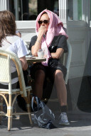 EXKLUSIV - Adwoa Aboah hat heiss in London
