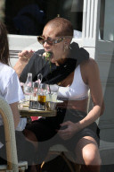 EXKLUSIV - Adwoa Aboah hat heiss in London