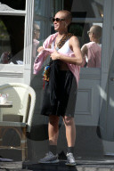 EXKLUSIV - Adwoa Aboah hat heiss in London