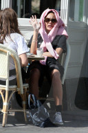 EXKLUSIV - Adwoa Aboah hat heiss in London