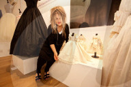 PEOPLE - Royal Wedding: Designerin Elizabeth Emanuel hat schon mal ein Brautkleid für Meghan gezeichnet