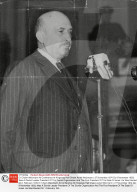 Dr Chaim Weizmann At Conference At Kingsway Hall Chaim Azriel Weizmann ( 27 November 1874 Oo 9 November 1952) Was A Zionist Leader President Of The Zionist Organization And The First President Of The State Of Israel. He Was Elected On 1 February 1949