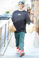 PEOPLE - Justin Bieber benützt die Damentoilette im Taco Bell 