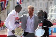 PEOPLE - Prinz Harry als Zuschauer am London Marathon