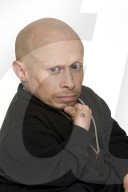 PORTRAIT - Verne Troyer