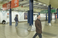 NEWS - David-Bowie-Schau in der New Yorker Subway