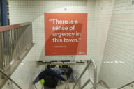 NEWS - David-Bowie-Schau in der New Yorker Subway