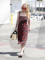 PEOPLE - Dakota Fanning mit ihrer Heather Joy Arrington in LA unterwegs