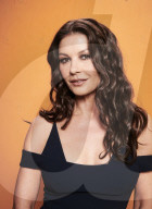 PORTRAIT - Catherine Zeta-Jones
