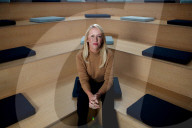PORTRAIT - Julia Hartz