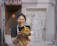 REPORTAGE - Food in London: Lady Jianbing Trading Stall