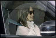 PEOPLE - Royal Baby: Prinzessin Eugenie und Pippa unterwegs zum Kensington Palast