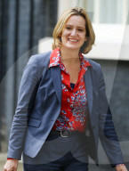 NEWS - Grossbritannien: Innenministerin Amber Rudd tritt zurück