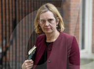 NEWS - Grossbritannien: Innenministerin Amber Rudd tritt zurück