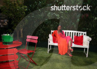PEOPLE - Promis besuchen das Shutterstock Studio in Los Angeles