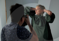 PEOPLE - Promis besuchen das Shutterstock Studio in Los Angeles