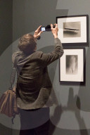 NEWS - London: 'Shape of Light: 100 Years of Photography and Abstract Art' Ausstellung in der Tate Modern