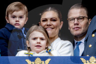 PEOPLE - Stockholm: Feierlichkeiten zum 72. Geburtstag von König Carl Gustaf: Prinz Oscar nur mässig begeistert