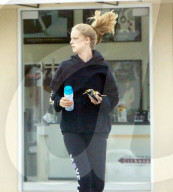 EXKLUSIV - Abby Champion am joggen