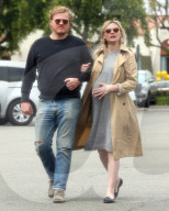 EXKLUSIV - Hochschwangere Kirsten Dunst am shoppen mit Jesse Plemons