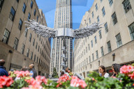 NEWS - New York: Anselm Kiefer's 'Uraeus' vor dem Rockefeller Center