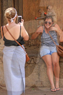 FEATURE - Makaken in Jaipur