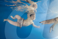 FEATURE - Unterwasser Babys