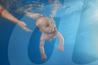 FEATURE - Unterwasser Babys