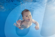 FEATURE - Unterwasser Babys
