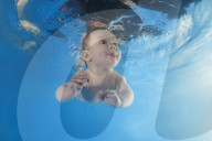 FEATURE - Unterwasser Babys