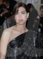 PEOPLE - Metropolitan Museum Gala: Die schwangere Charlotte Casiraghi