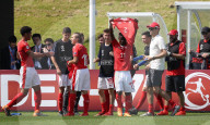 PEOPLE - Burton-upon-Trent: Fussball Championship U17 - Schweiz gegen Israel