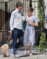 PEOPLE - Selma Blair im sommerlichen Look in Studio City unterwegs