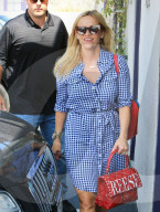 EXKLUSIV - Reese Witherspoon's Tasche trägt ihren Namen