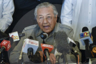 NEWS - Machtwechsel in Malaysia: 92-jÃ¤hriger Ex-Premier gewinnt Wahl