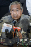 NEWS - Machtwechsel in Malaysia: 92-jÃ¤hriger Ex-Premier gewinnt Wahl