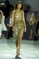 PEOPLE - CANNES: Prominente an der Fashion for Relief