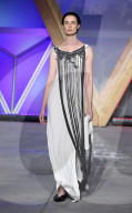 PEOPLE - CANNES: Prominente an der Fashion for Relief