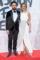 PEOPLE - CANNES: Prominente an der Fashion for Relief