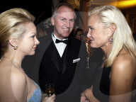 Shawne und Thomas Borer mit Susanne Keller Erb, 2005