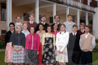 "Das Internat - Schule wie vor 50 Jahren": Gruppenaufnahme der Schüler und Schülerinnen